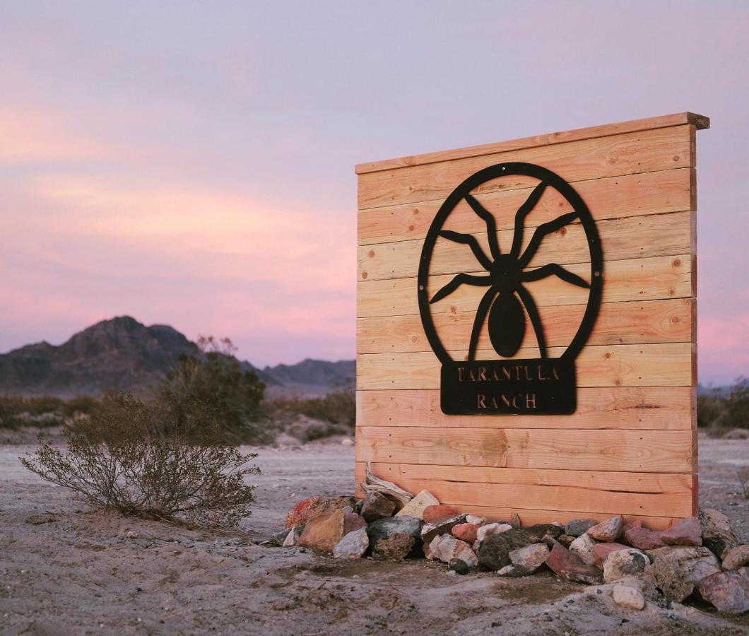 אמרגוסה וואלי Tarantula Ranch Campground & Vineyard Near Death Valley National Park מראה חיצוני תמונה