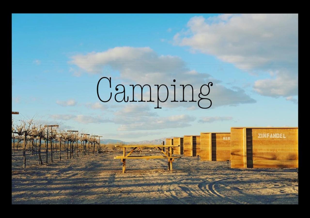 אמרגוסה וואלי Tarantula Ranch Campground & Vineyard Near Death Valley National Park מראה חיצוני תמונה